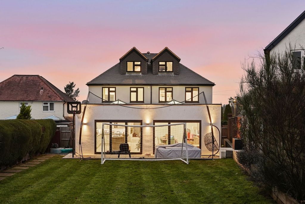 Property photo 2 of 16