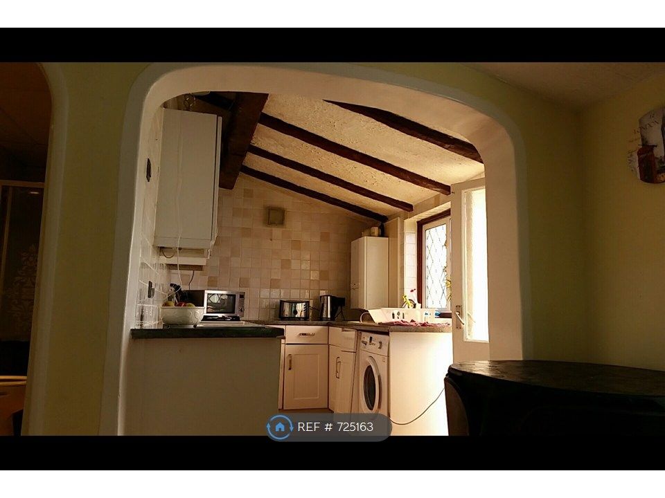 Property photo 3 of 23