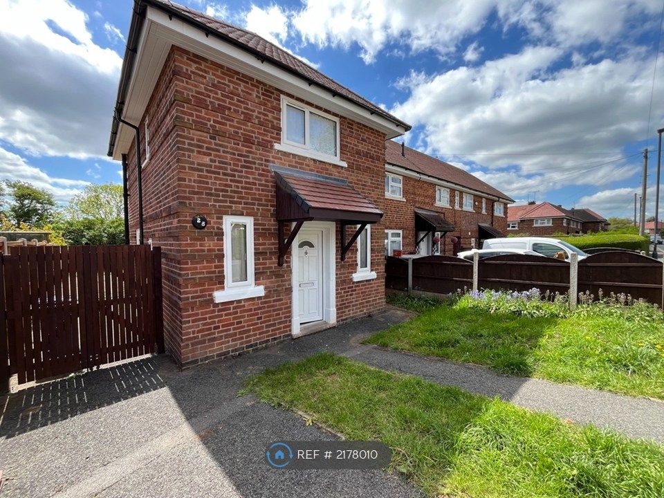 Property photo 2 of 25