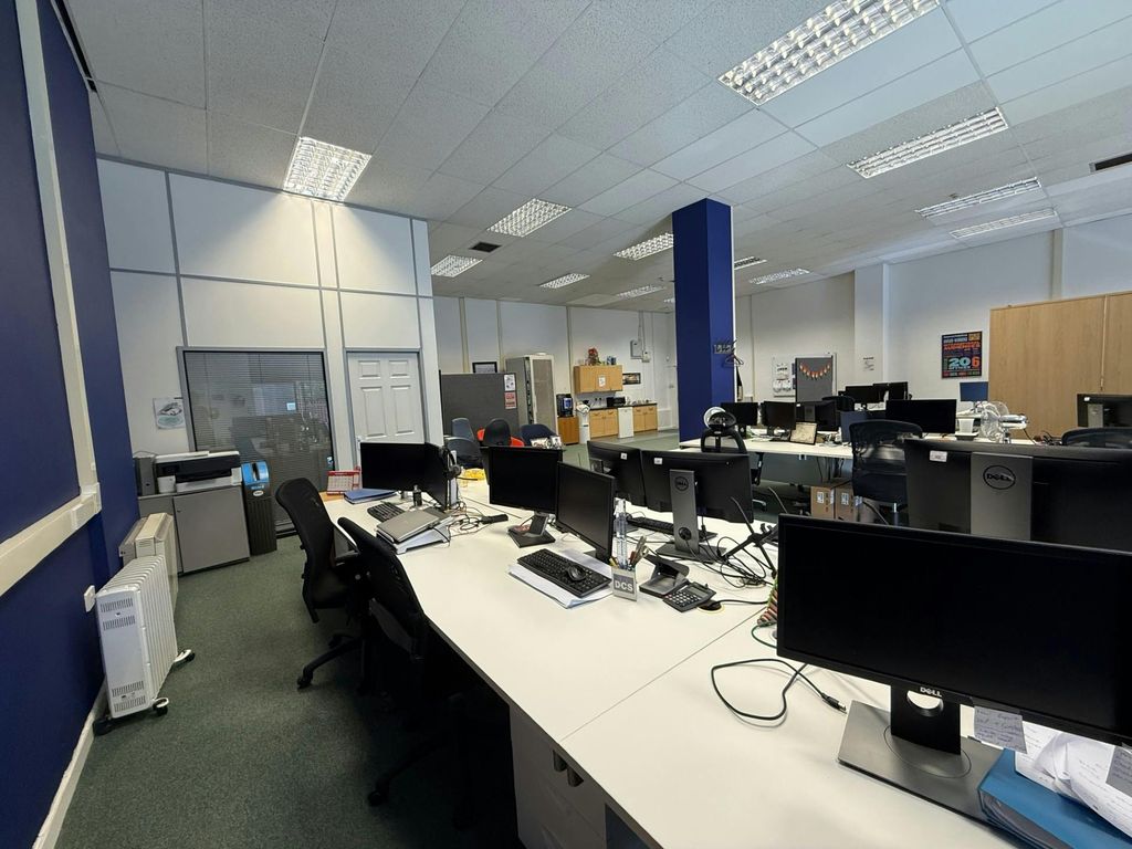 Property photo 3 of 10 294.Jpg