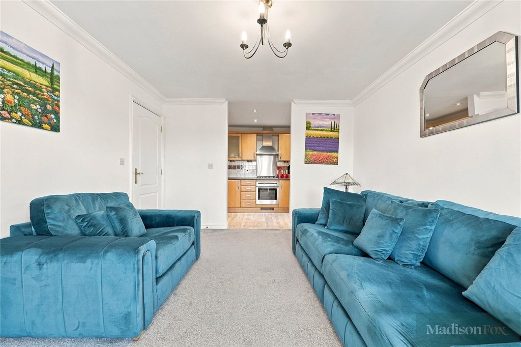 Property photo 3 of 19 Picture No. 08