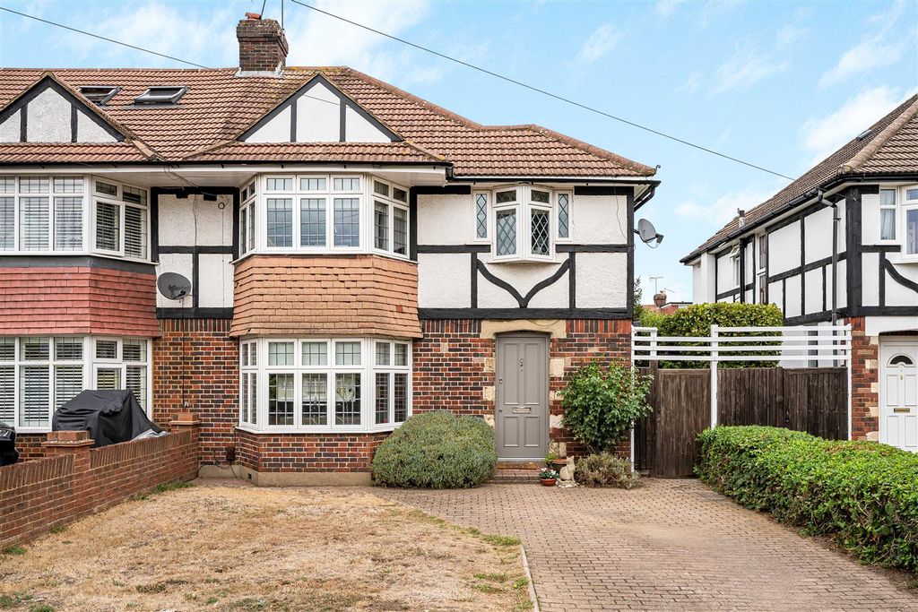 Property photo 1 of 34