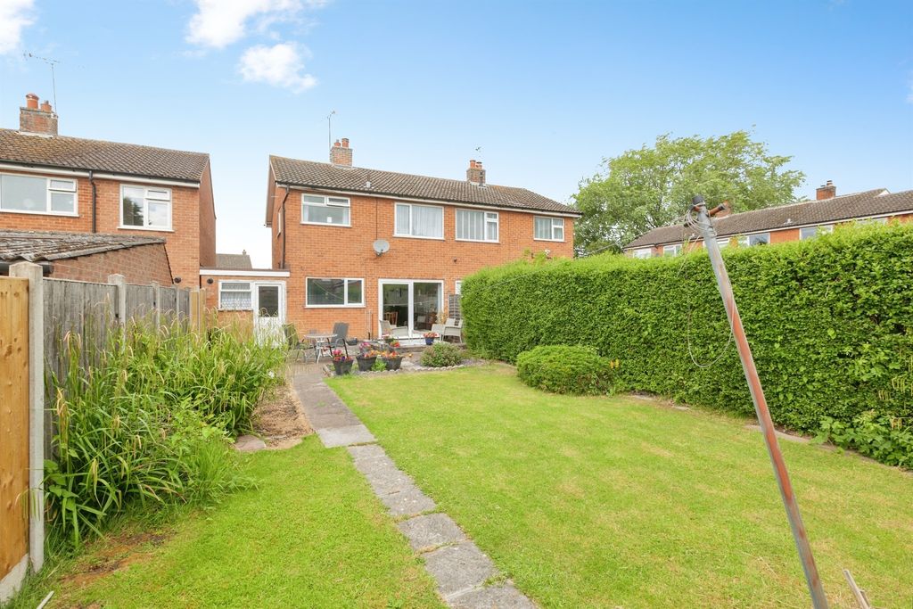 Property photo 2 of 22