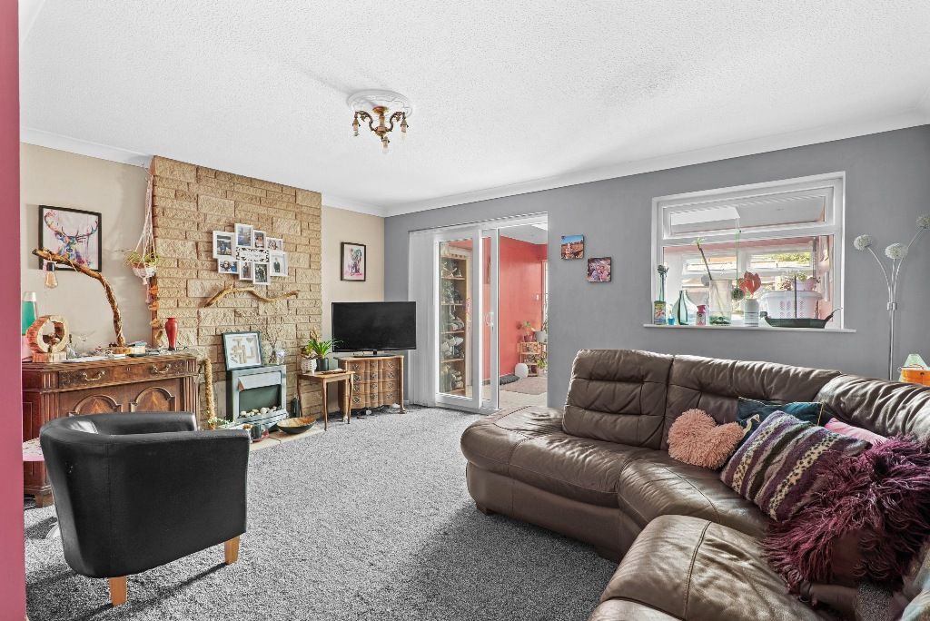 Property photo 3 of 10 Sitting Room