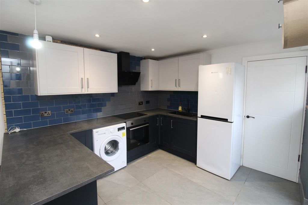 Property photo 3 of 10 Img_1374.Jpg