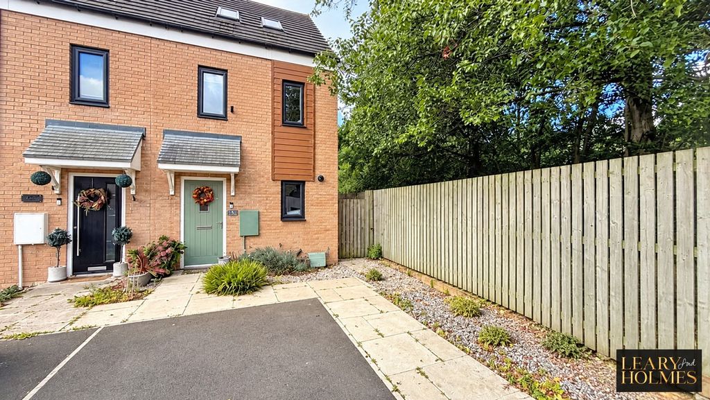 Property photo 1 of 24