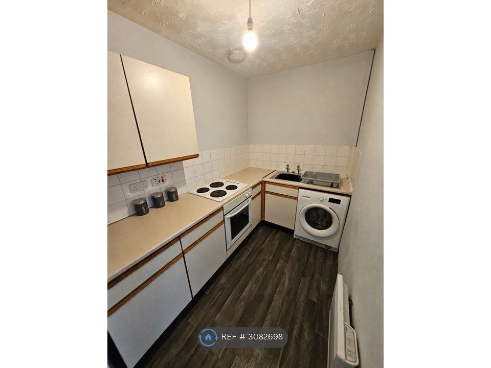 Property photo 2 of 3