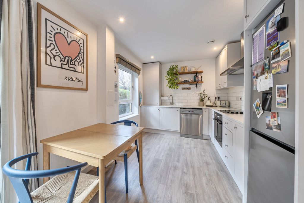 Property photo 3 of 19 Picture No. 15