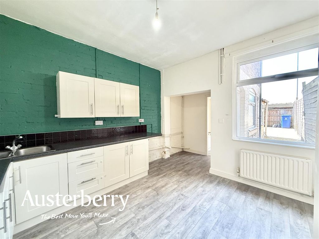 Property photo 3 of 13 Img_6983.Jpg