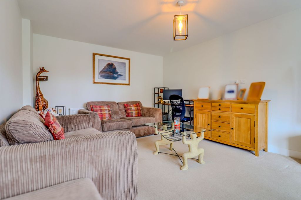 Property photo 3 of 26