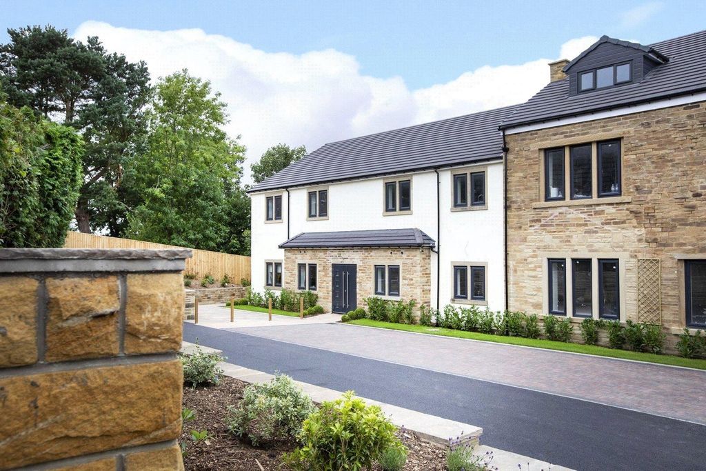 Property photo 1 of 13 Image