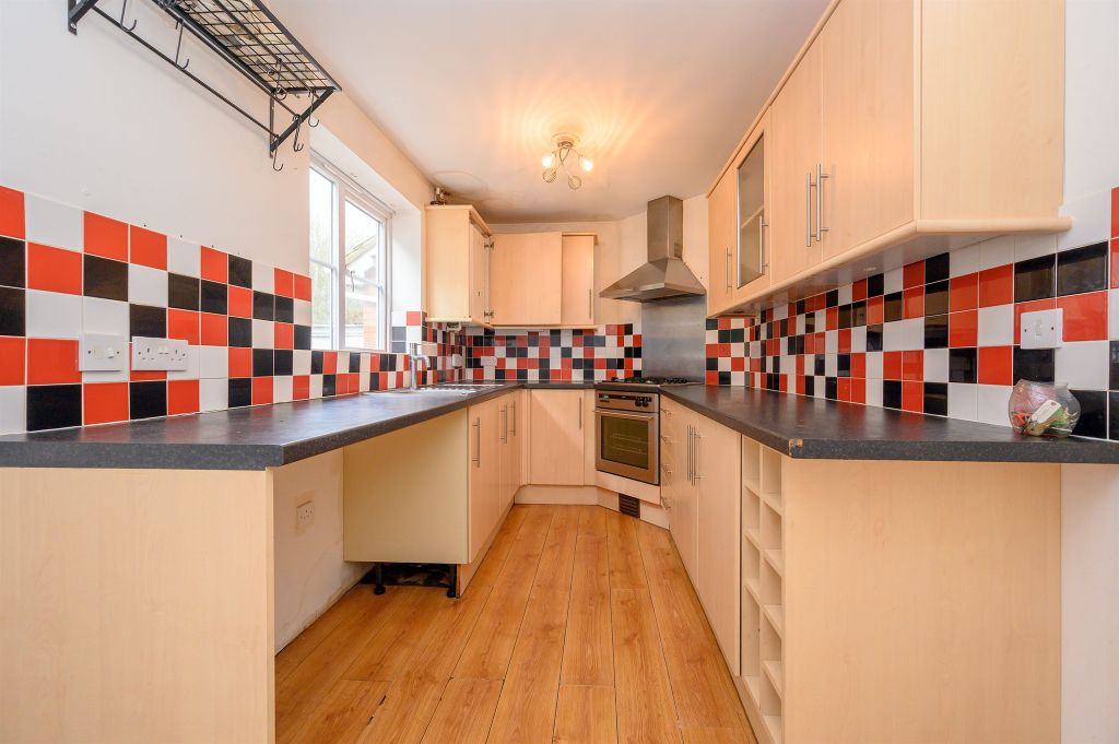 Property photo 3 of 11