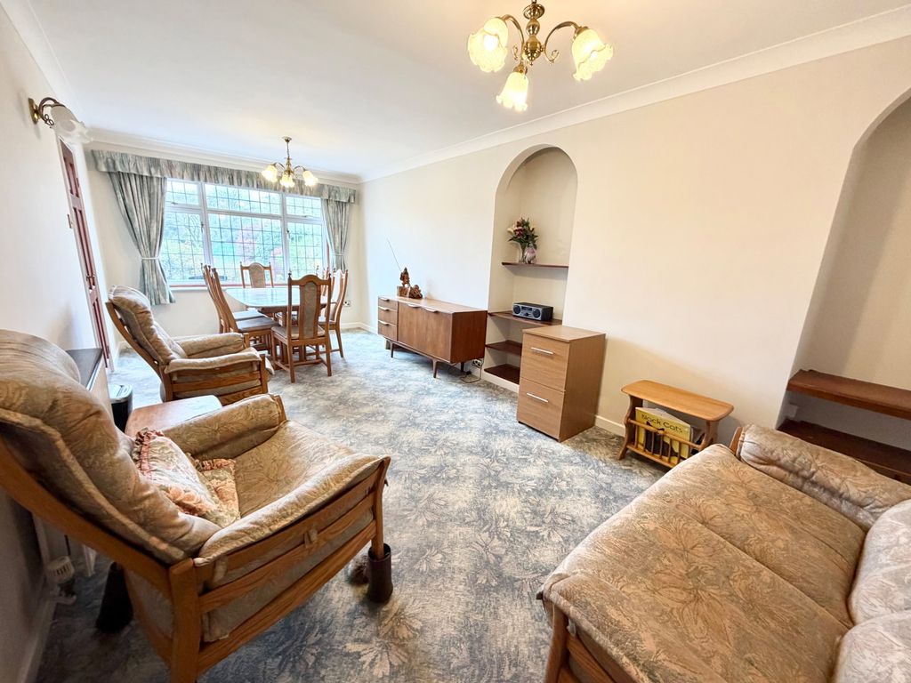 Property photo 3 of 21