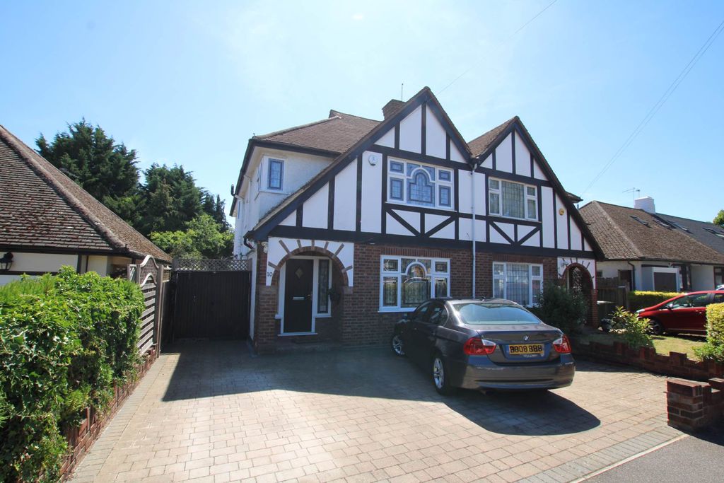 Property photo 1 of 11