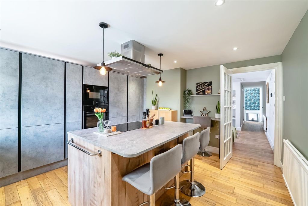 Property photo 3 of 15 Kitchen/Diner