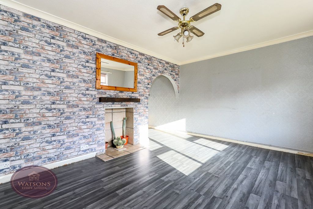 Property photo 3 of 26