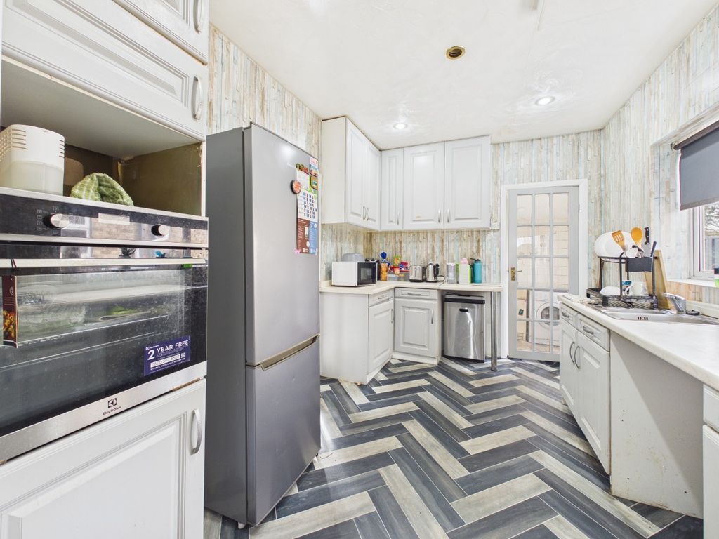 Property photo 3 of 14 4861065