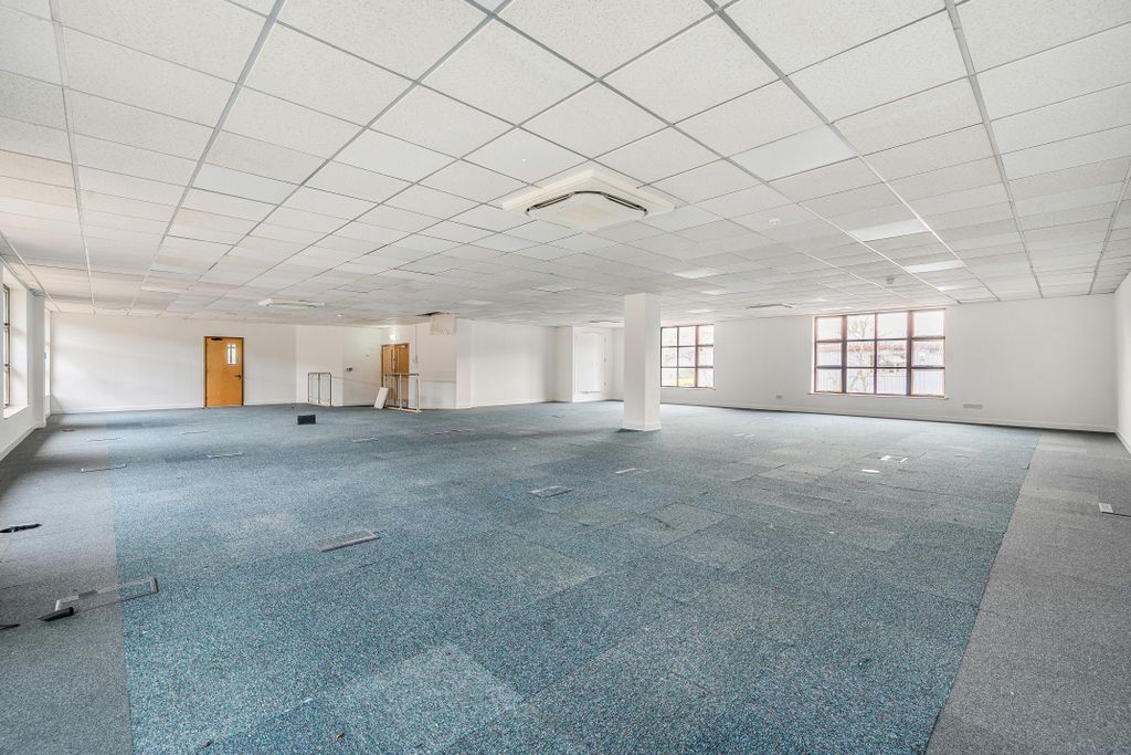 Property photo 2 of 15 1394780-2-694956939132A-Arw-1.Jpg