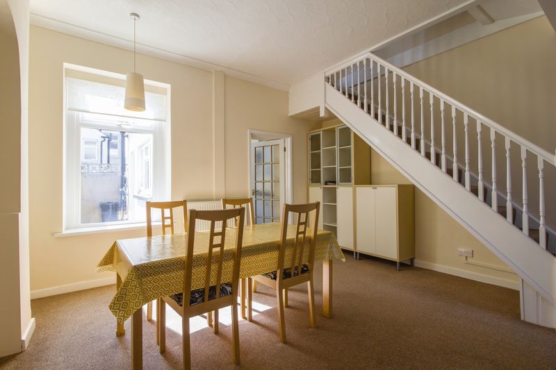 Property photo 2 of 11 Photo 12