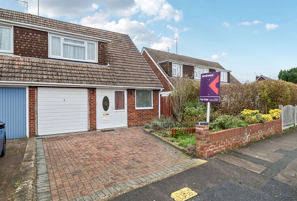 Property photo 2 of 20 1384957-1-6928454...