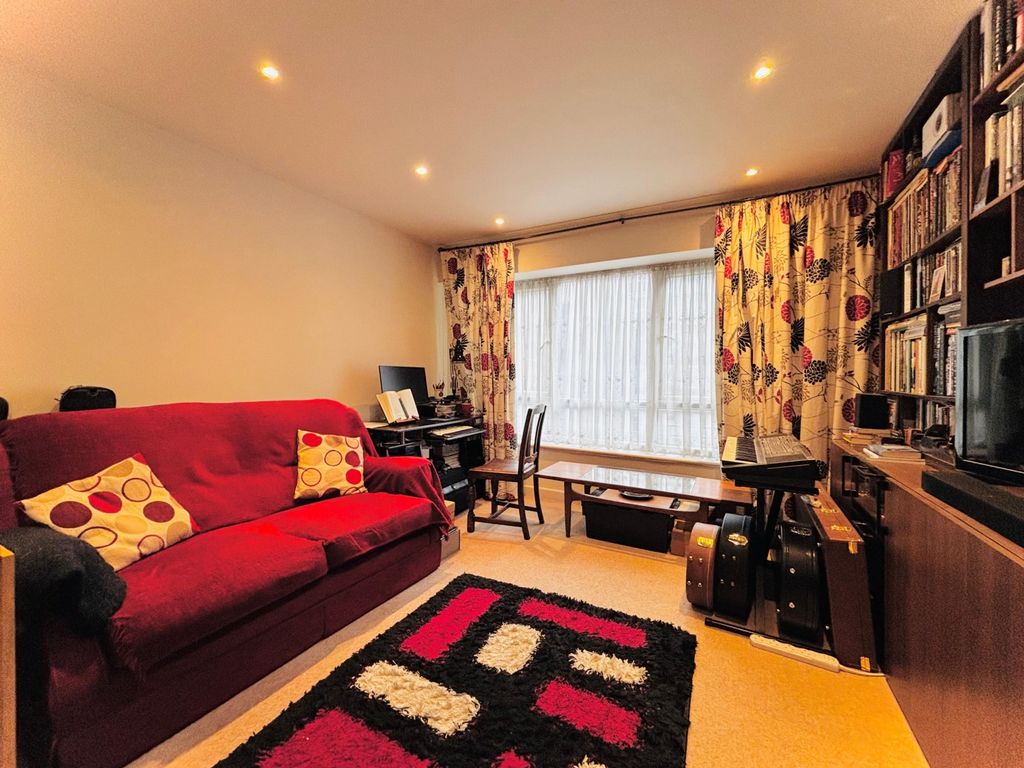 Property photo 3 of 6 Whatsapp Image 2025-10-28 At 14.55.48_F8473A8B