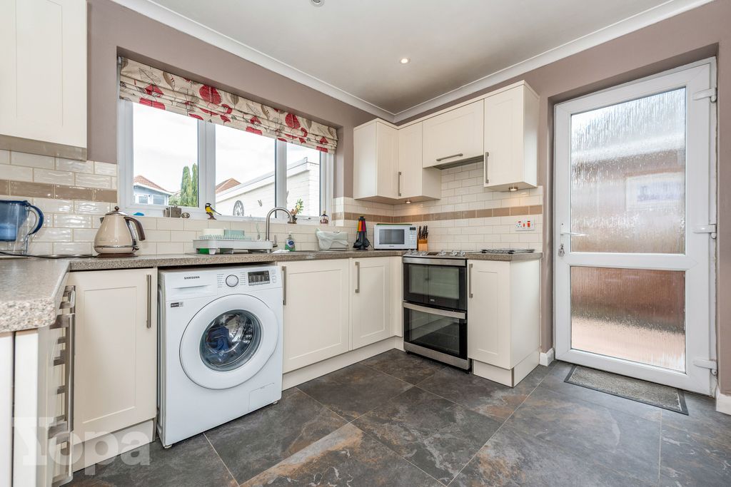 Property photo 3 of 17 Photo #3