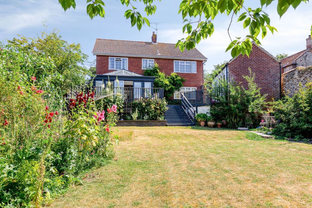 Property photo 1 of 22