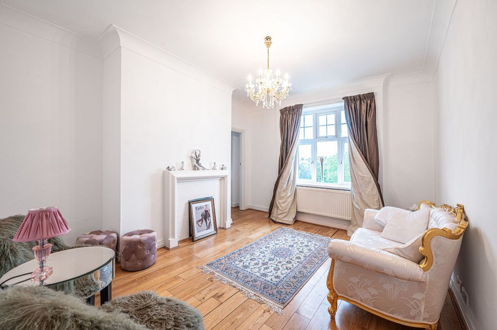 Property photo 1 of 6