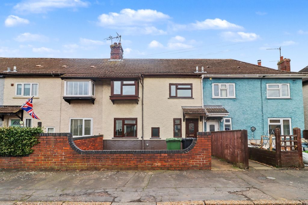 Property photo 1 of 12 4525401