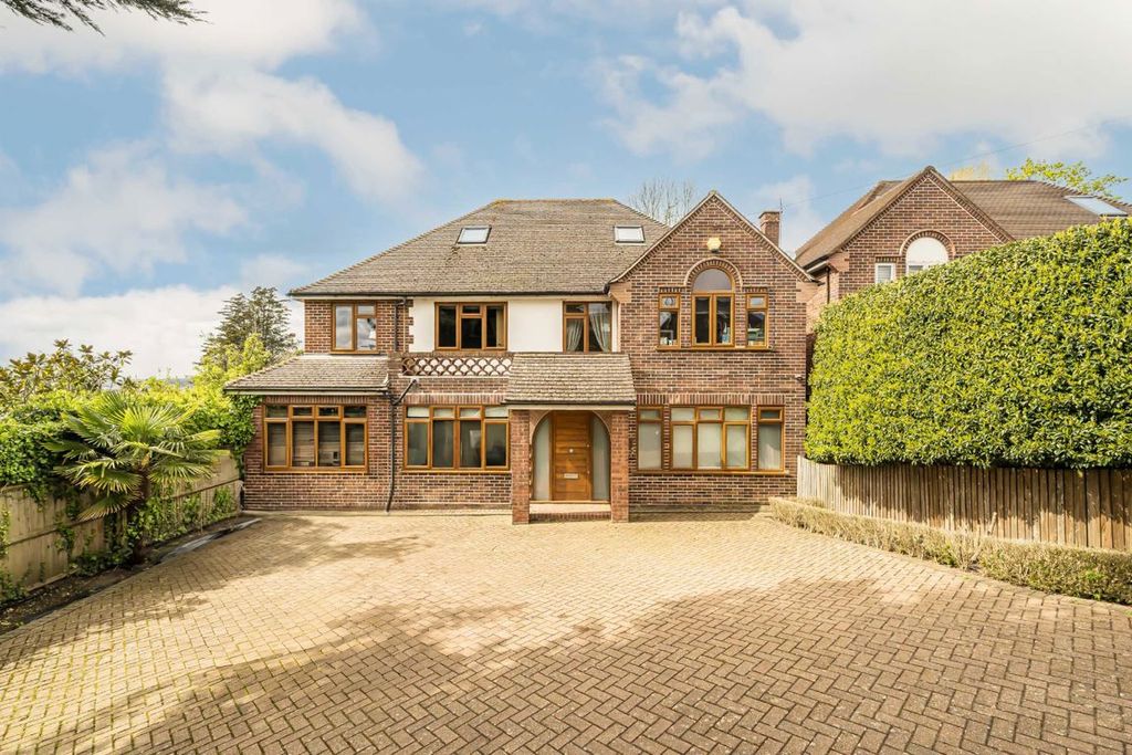 Property photo 1 of 10