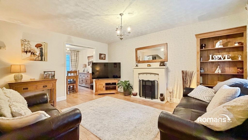 Property photo 2 of 18 Picture No. 20