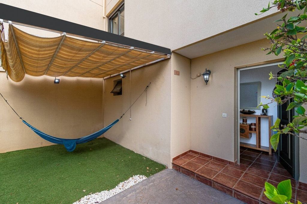 Property photo 1 of 21 Beautiful Three-Bedroom Semi-Detached House With Sea Views, Near La Tejita Beach