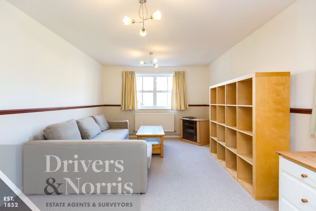 Property photo 1 of 7 Picture No. 11