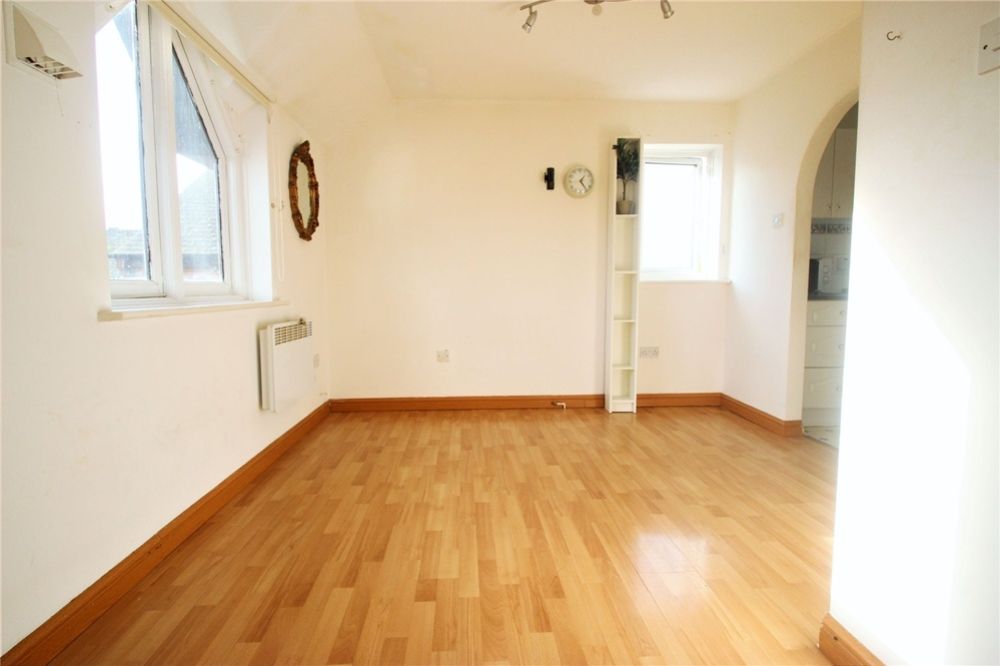 Property photo 3 of 4 Room