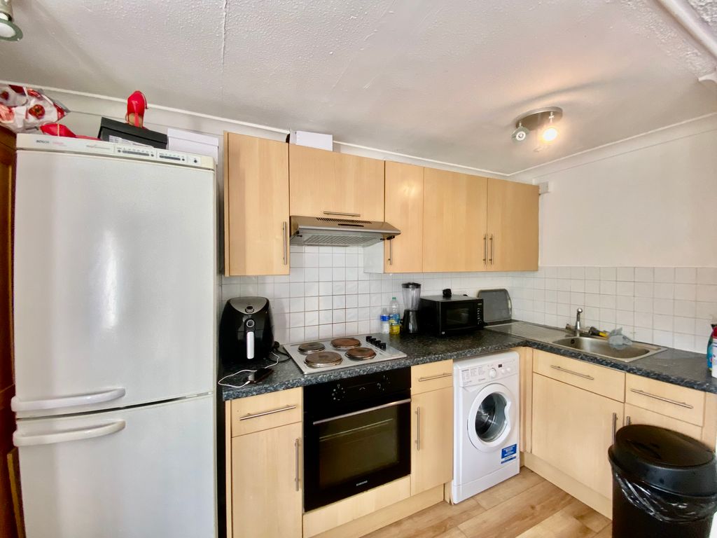 Property photo 2 of 6 Image