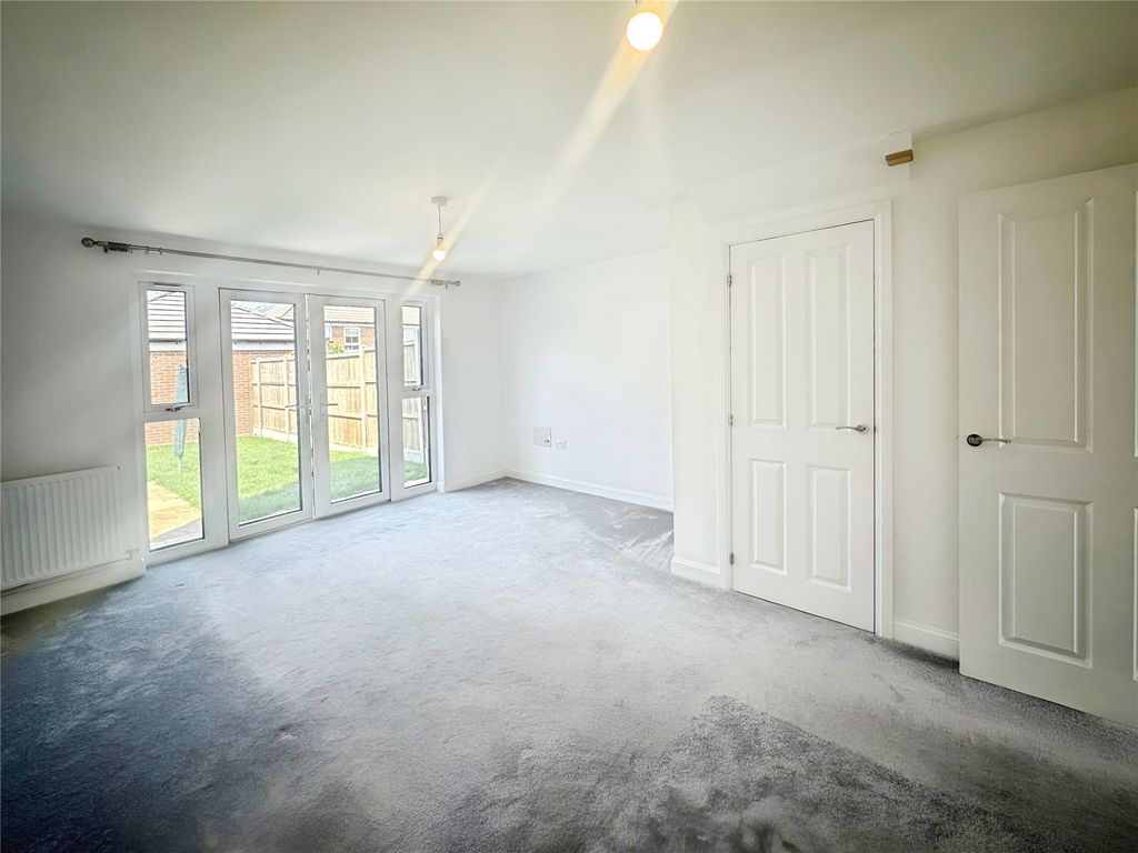 Property photo 3 of 14 Picture No. 07