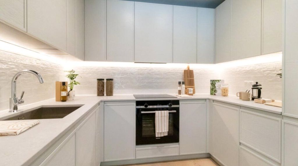 Property photo 2 of 22 Picture No. 01