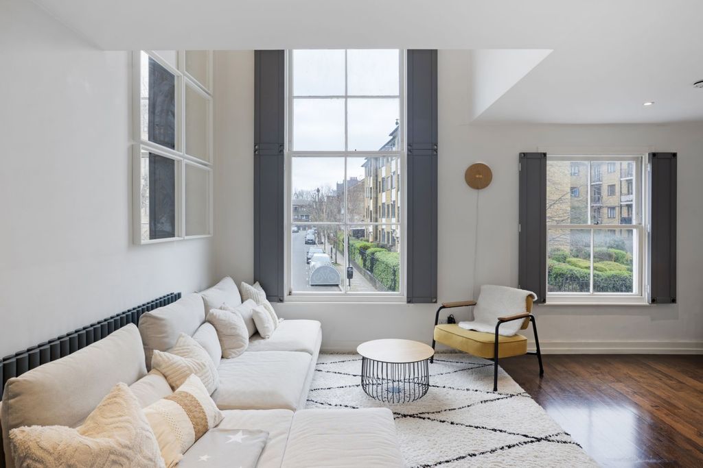 Property photo 1 of 37 Reception Room