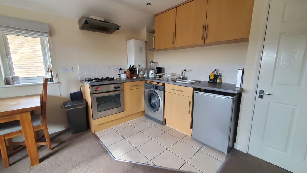 Property photo 3 of 7 3 Kitchen