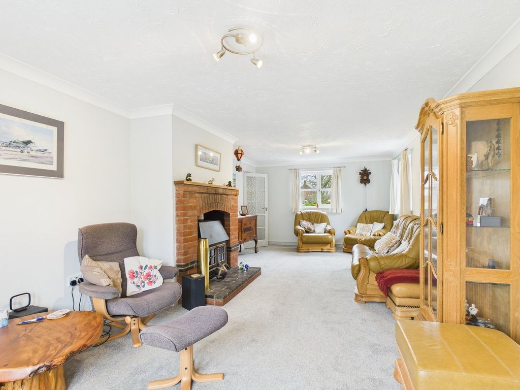 Property photo 3 of 31