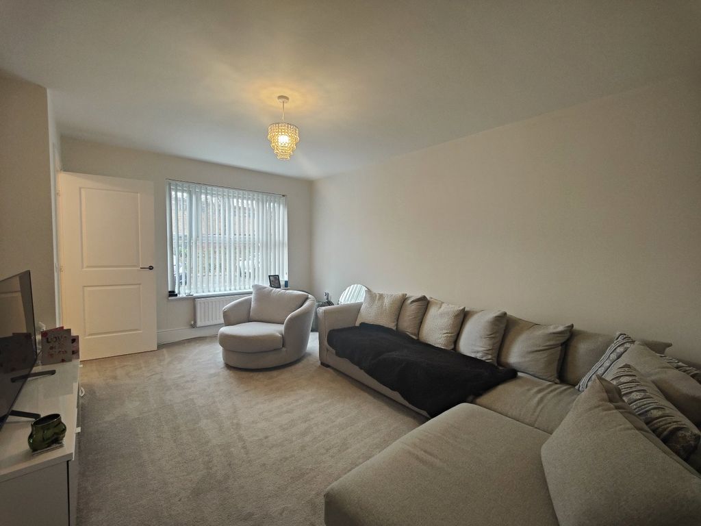 Property photo 3 of 16 Picture No. 06