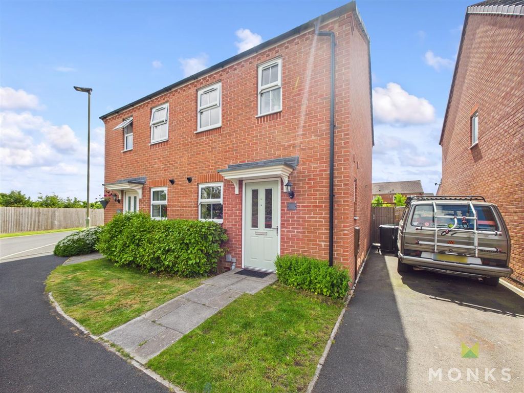 Property photo 1 of 12 Cam01348G0-Pr0706-Still015.Jpg