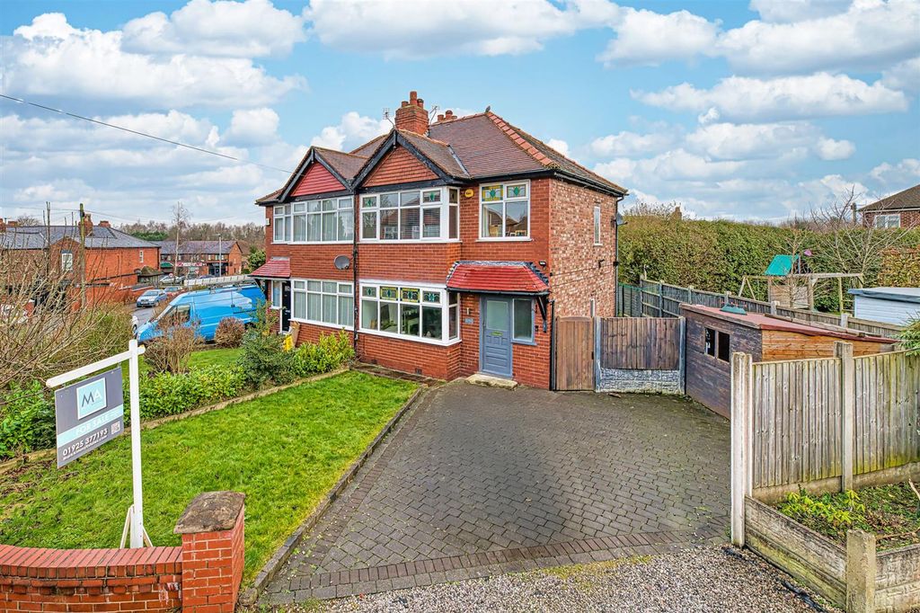 Property photo 1 of 10 Front