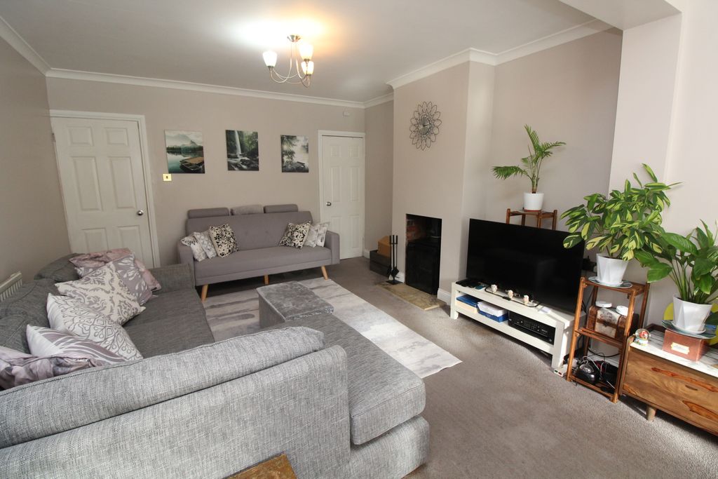 Property photo 3 of 17 Lounge View 2