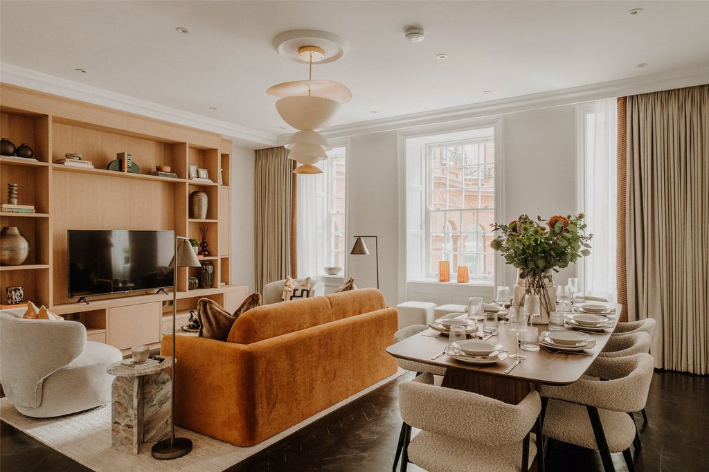 Property photo 1 of 20 Living And Dining