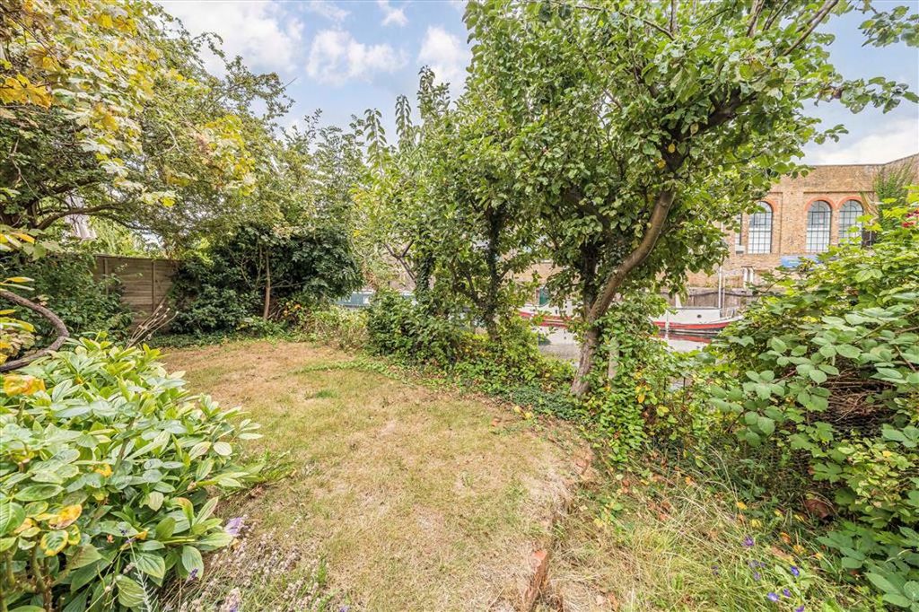 Property photo 3 of 4