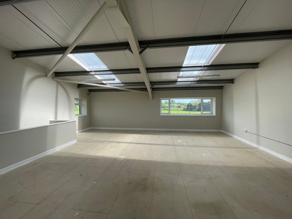 Property photo 3 of 12 Photo 11