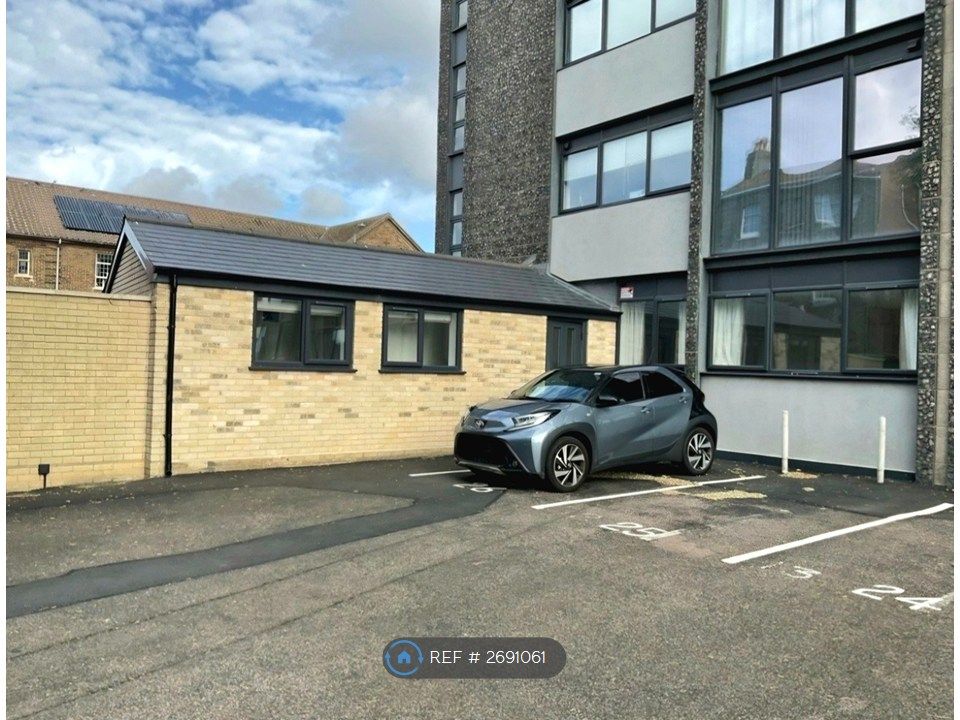 Property photo 1 of 9