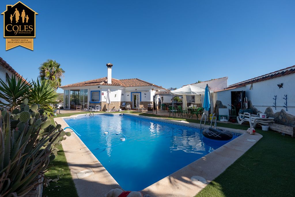 Property photo 3 of 25