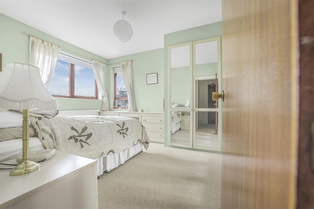 Additional image 4 of 1 bed flat for saleHeath Close, West Cross, Swansea SA3